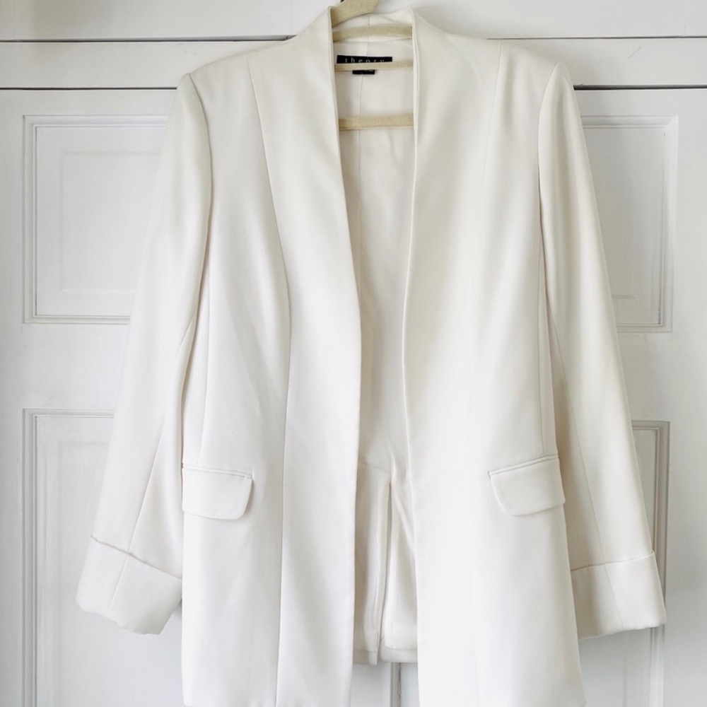 Theory Tivona White Blazer Size 6